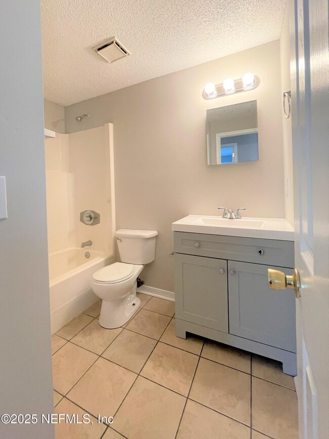 Building Photo - 10930 Whitly Ct