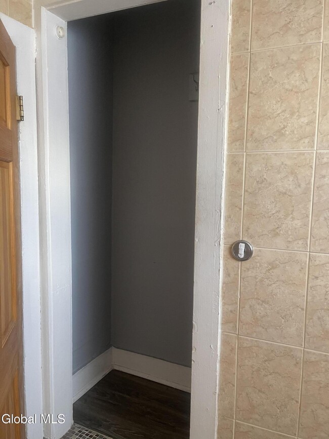 Building Photo - 2 Broadway