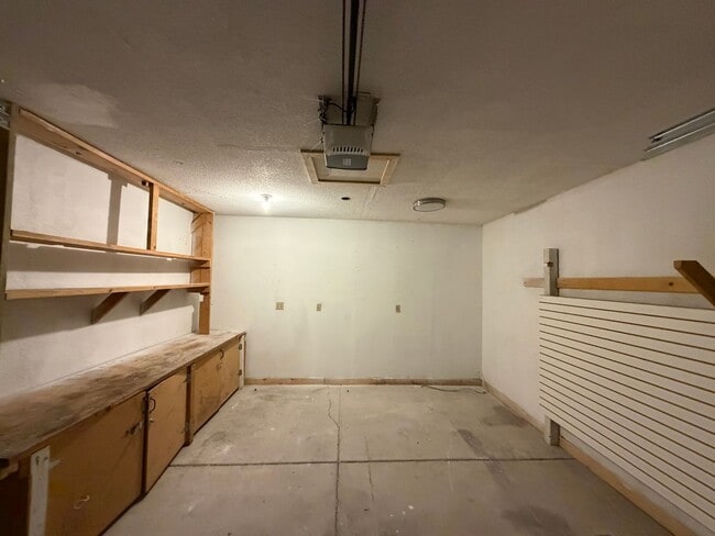 Building Photo - 3 Bedroom Single Story Home Available Near E Main Street & Hwy 314 SW in Los Lunas!