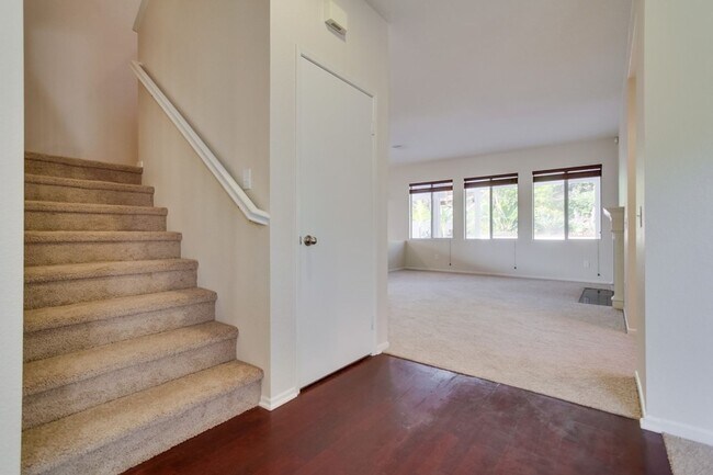 Building Photo - Gorgeous 4 Bedroom Santa Fe Hills Home With a Pool!