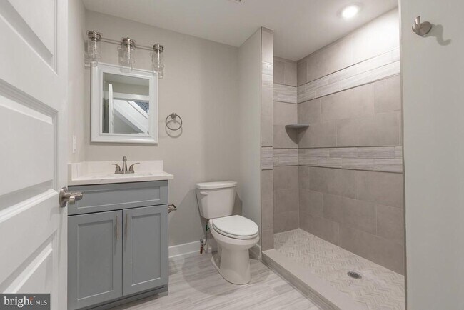 Building Photo - 139 W Huntingdon St