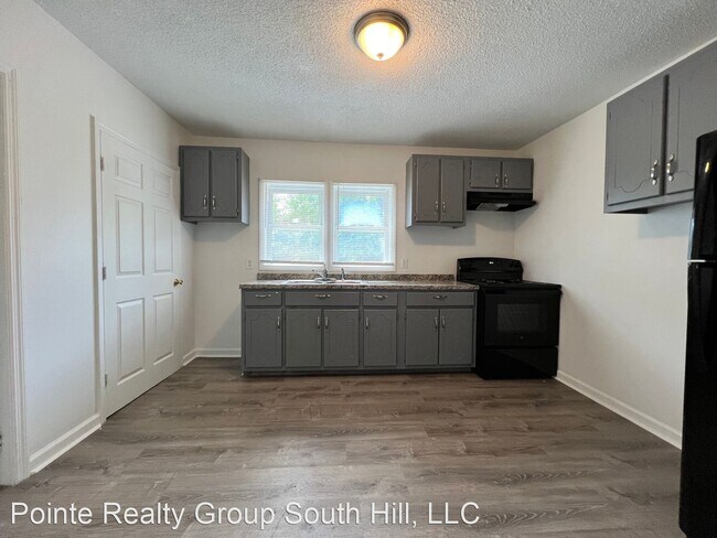 Building Photo - 3 br, 1 bath House - 7233 Highway One