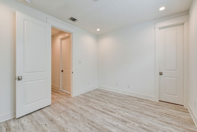 Building Photo - 2611 Judiway St