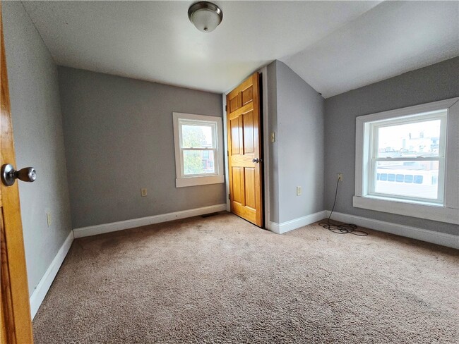 Building Photo - 37 N Virginia St