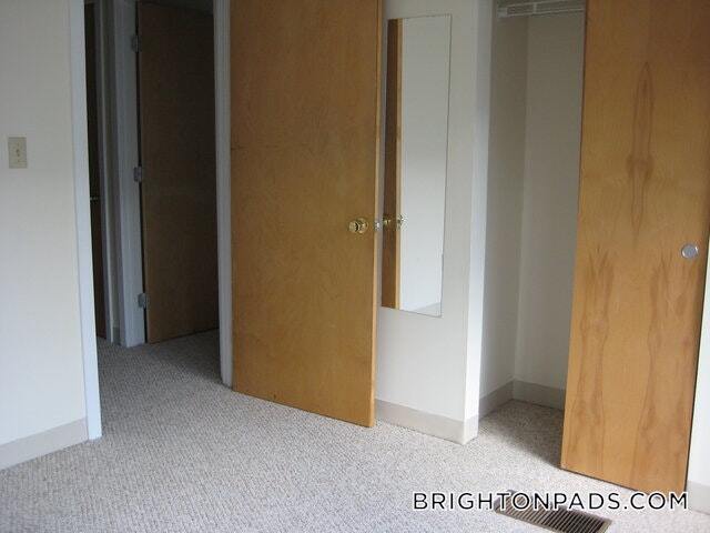 Building Photo - 144 N Beacon St