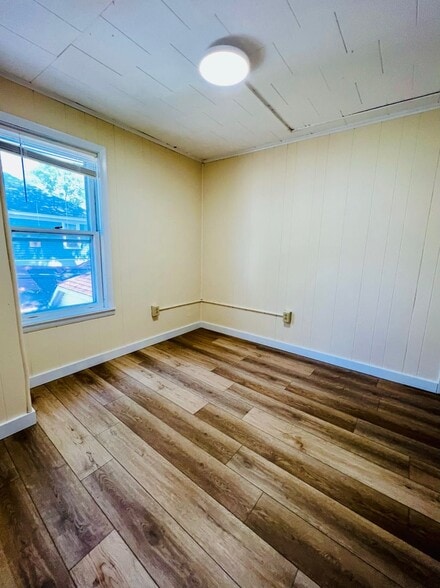 Building Photo - 50-52 Howard St