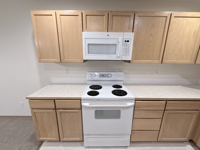 Building Photo - 414 91st Ave SE