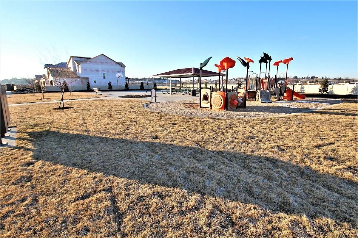 Building Photo - 119 S Baraya Way