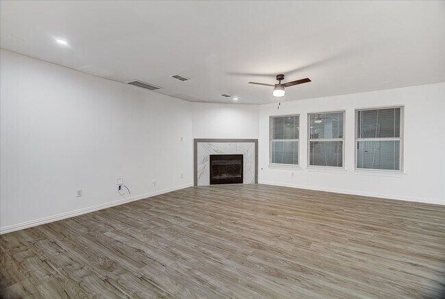 Building Photo - 3107 Rendezvous Ct