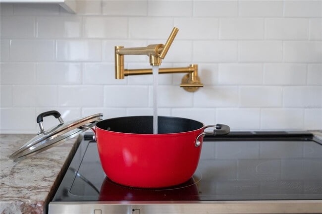 Building Photo - 1897 Dolphin Blvd S