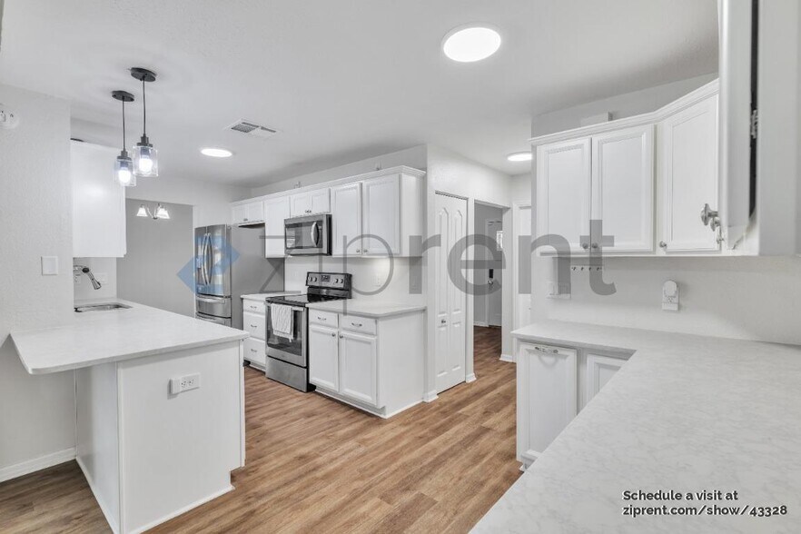 Building Photo - 1038 Malletwood Dr