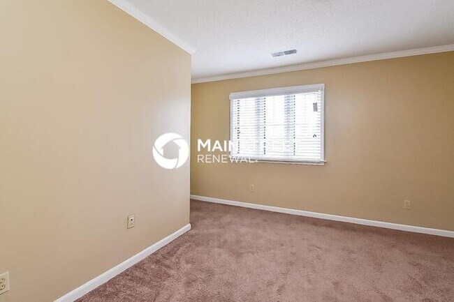 Building Photo - 5 Bedroom Pet-Friendly Home in Cordova, TN with Main Street Renewal