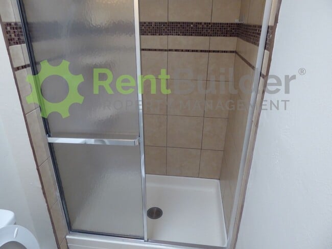 Building Photo - SCHEDULE YOUR SHOWING TODAY