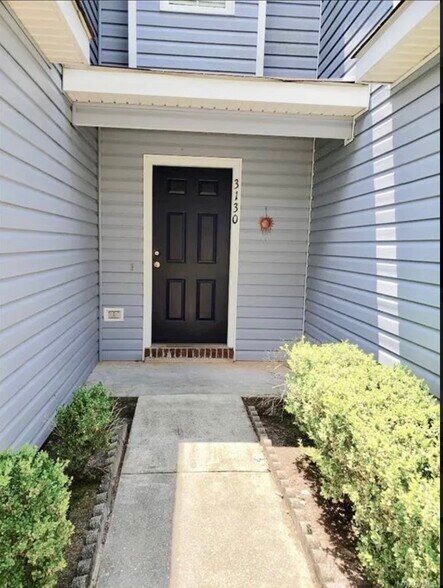 Entry Way - 3130 Achey Dr