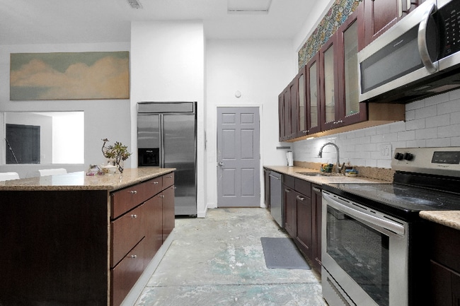 Building Photo - 1092 Calcot Pl
