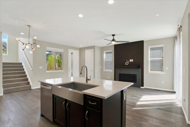 Building Photo - 9318 E 58th Dr