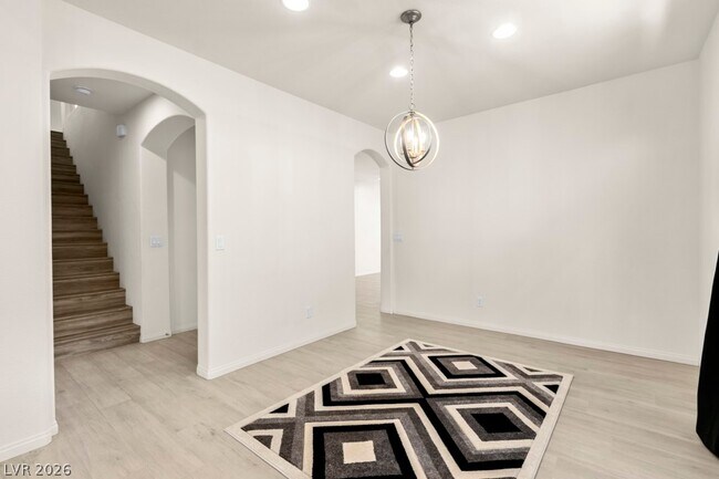 Building Photo - 10597 Aphrodite St