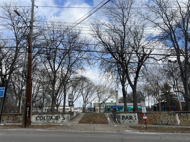 Building Photo - 47 Carroll St