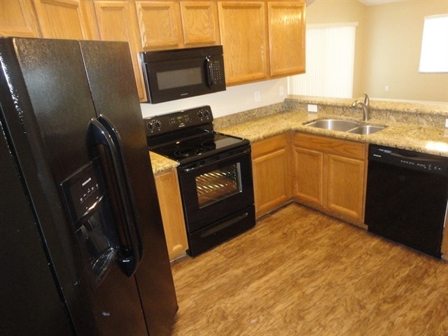 Building Photo - 2302 Lyncrest Ct