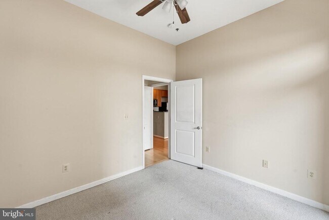 Building Photo - 309 Holland Ln