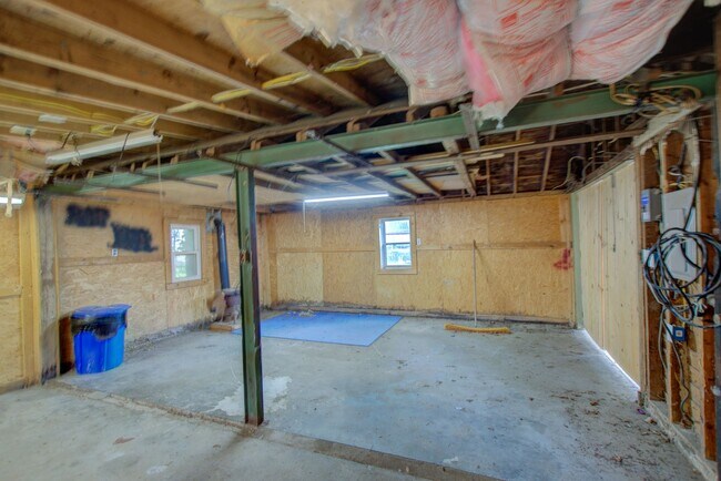 Building Photo - 3 Bed, 2.5 Bath Home in Port Norfolk