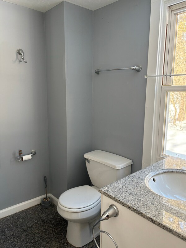 Building Photo - 838 Hallet Rd