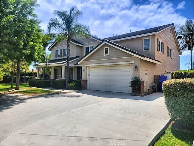 Building Photo - 6373 Day Lily Ct