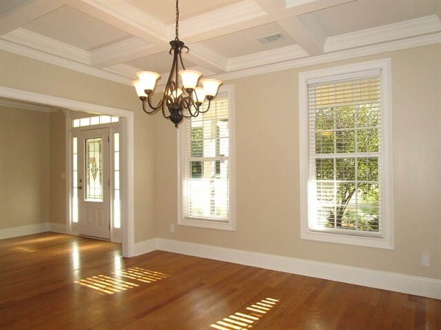 Building Photo - 140 Cambridge Woods Dr