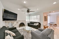 Building Photo - 719 Mahogany Dr