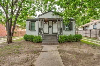 Building Photo - 408 N Oak Cliff Blvd