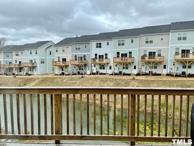 Building Photo - 1116 Finch Ct