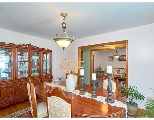 Building Photo - 71 Oak St