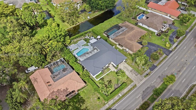 Building Photo - 9935 Ramblewood Dr