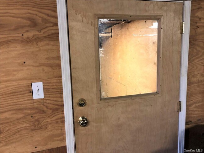 Building Photo - 189 Fair St