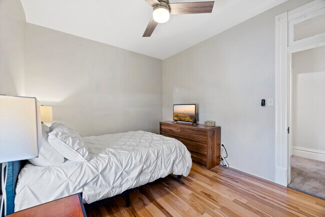 Building Photo - 374 E Whittier St