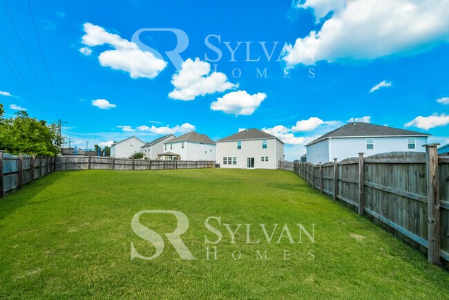 Building Photo - The Lifestyle You Deserve.