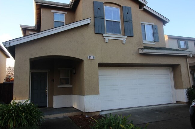Building Photo - Spacious Home in SW Santa Rosa