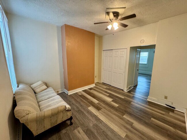 Building Photo - 1509 Hatteras St