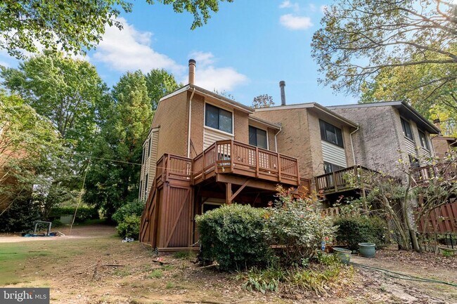 Building Photo - 2012 Swans Neck Way