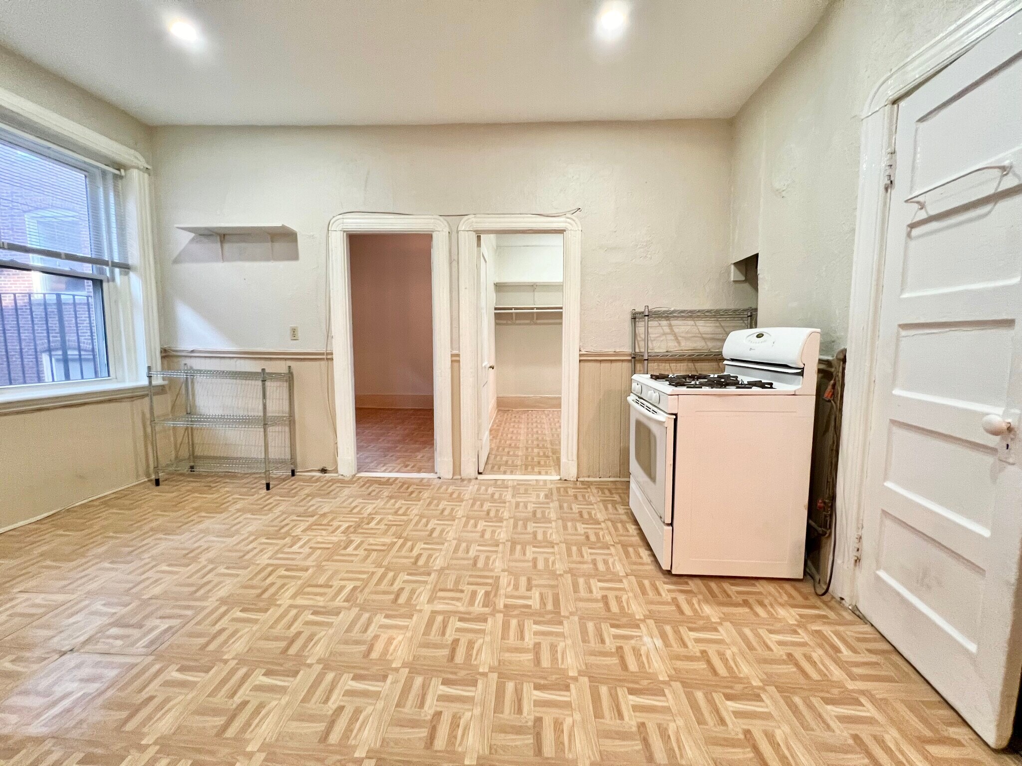 Building Photo - 84 N Margin St