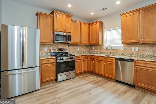 Building Photo - 307 Hidden Creek Ln
