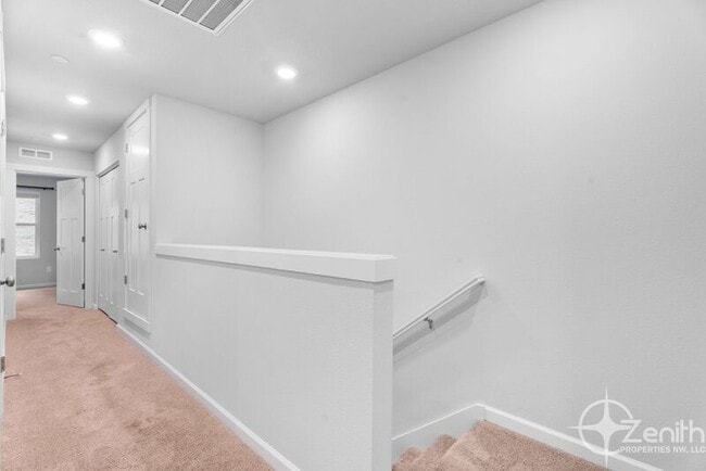 Building Photo - 4117 S Cyn Vw Cir