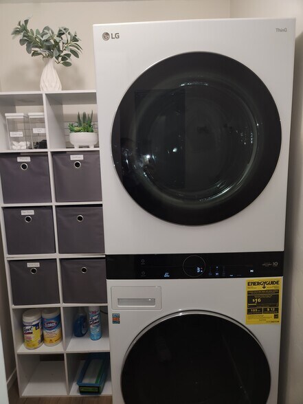 Laundry room - 2028 E River Rd