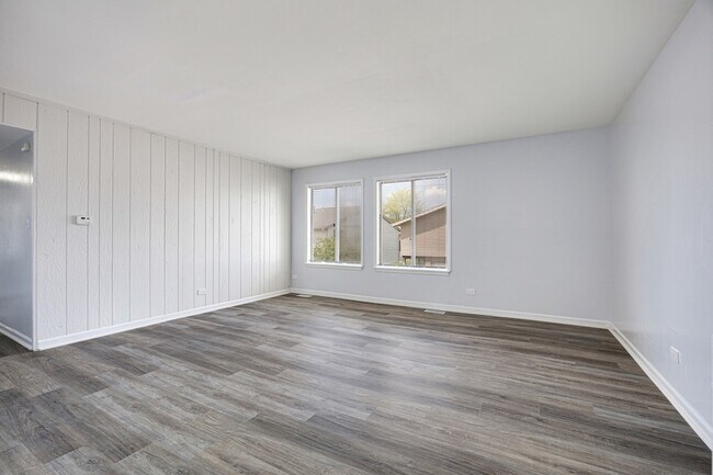 Building Photo - 7557 Bristol Ln