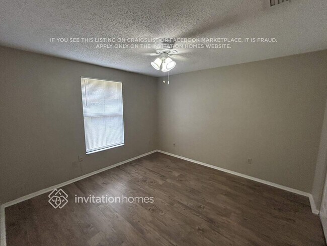 Building Photo - 703 Redondo Dr