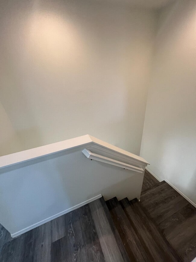 Building Photo - 3621 W Pomegranate Ln