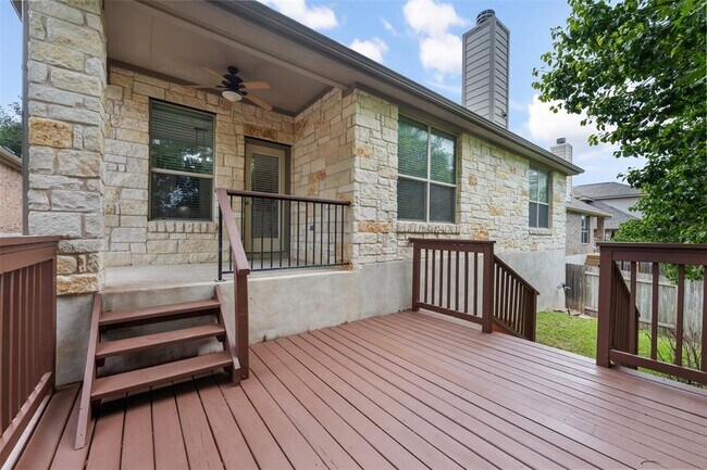 Building Photo - 514 Walsh Hill Trail