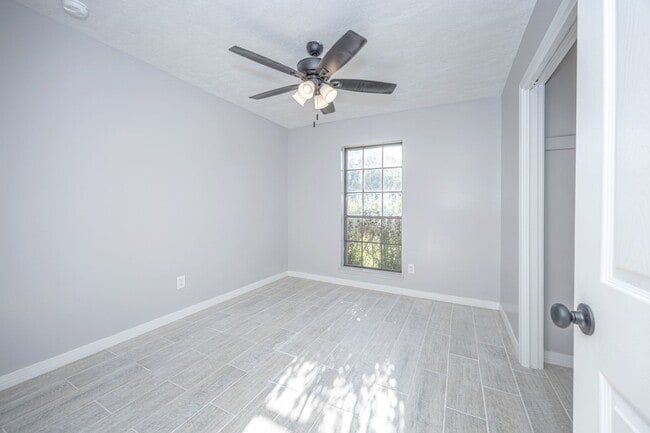 Building Photo - Charming 3-Bed, 1-Bath Home - Fully Remodeled & Move-In Ready!
