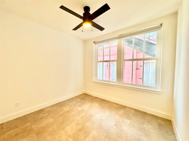 Building Photo - 2102 Mechanic St