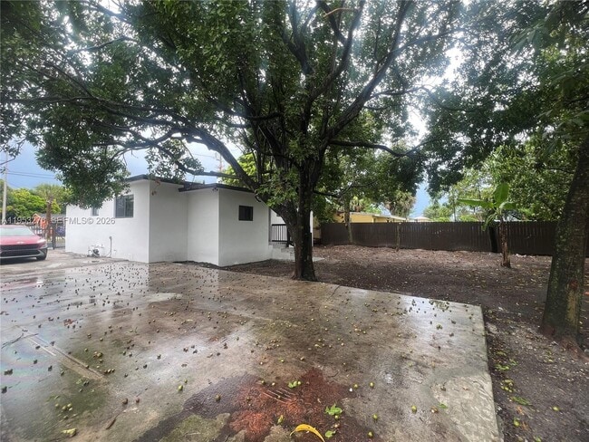 Building Photo - 13380 NW 32nd Ave